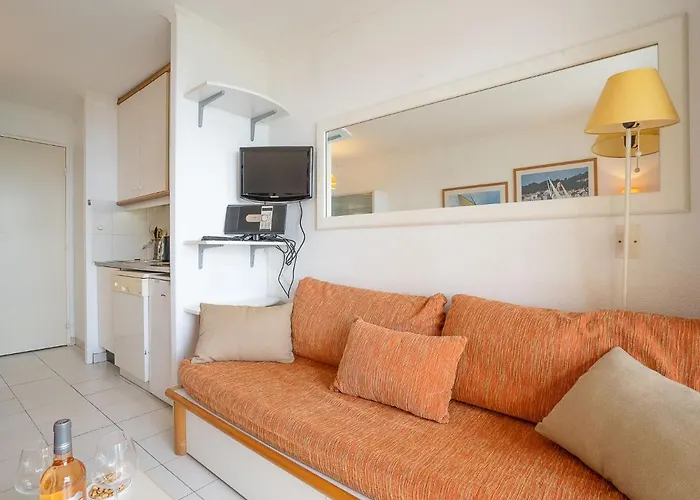 Le Belvedere - R3 221 By Interhome * Saint-Raphaël